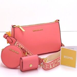 NWT💕MICHAEL KORS JET SET TRAVEL SM CROSSBODY BAG WITH TECH ATTCH AIRPOD💕